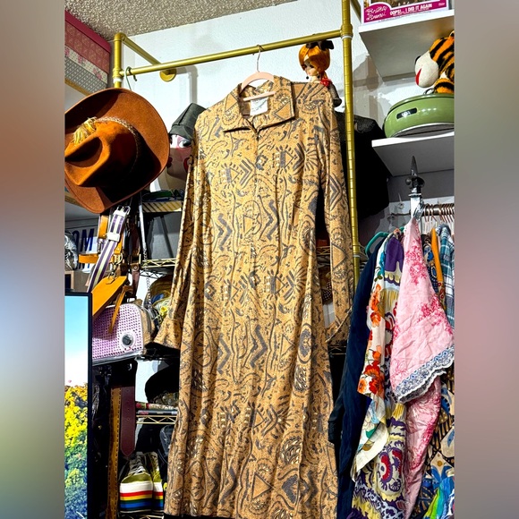 Diane Von Furstenberg Dresses & Skirts - 229 // Vintage 70’s Diane Von Furstenberg midi dress // 12